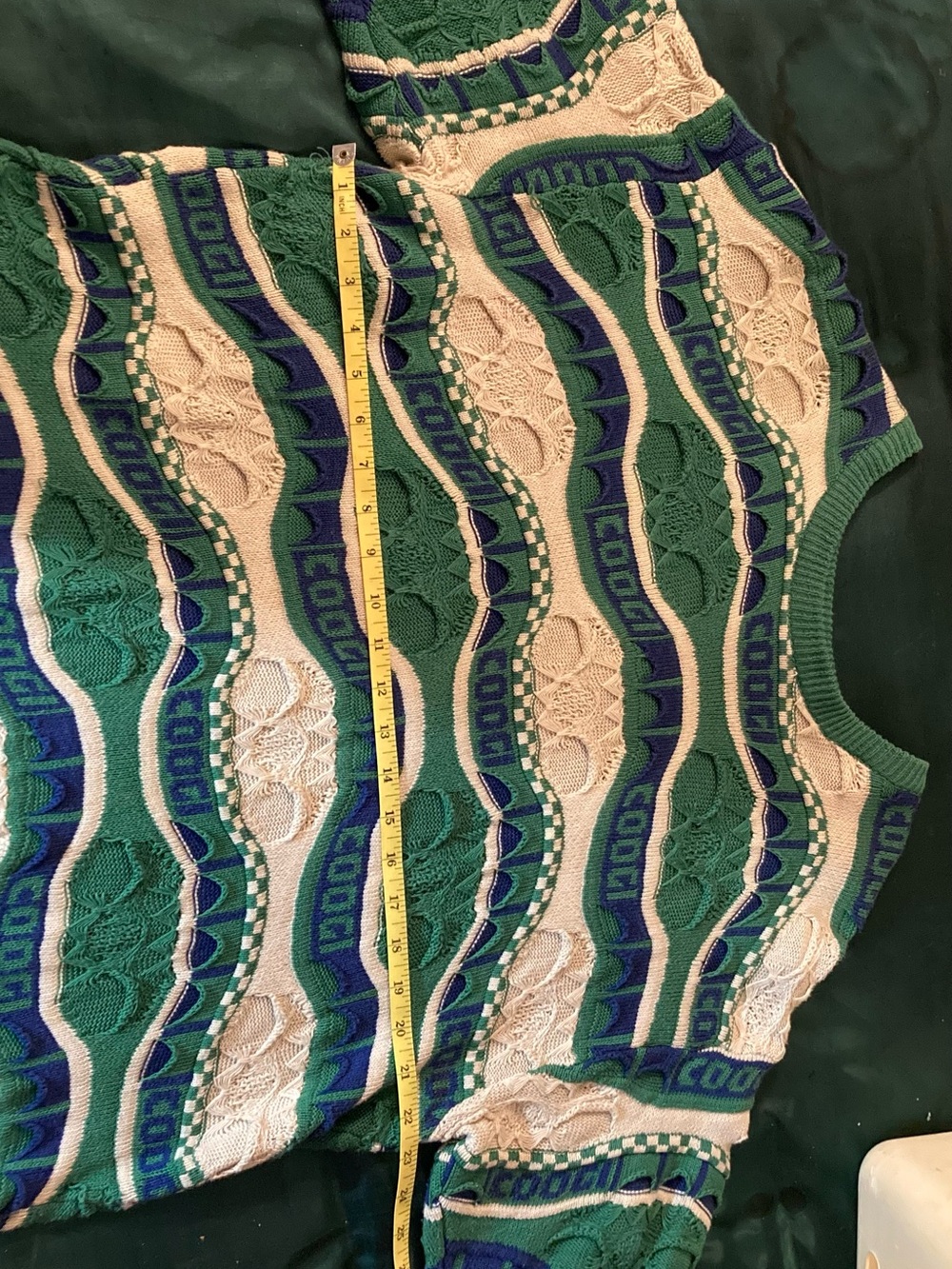 Rare Coogi Knitted shirt - Picture 8 of 8